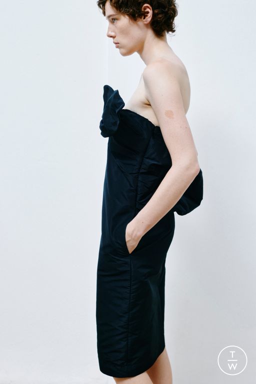 Resort 2025 N°21 Look 30