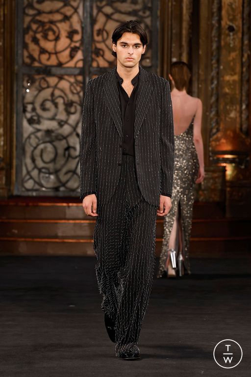 Spring/Summer 2025 Naeem Khan Look 31