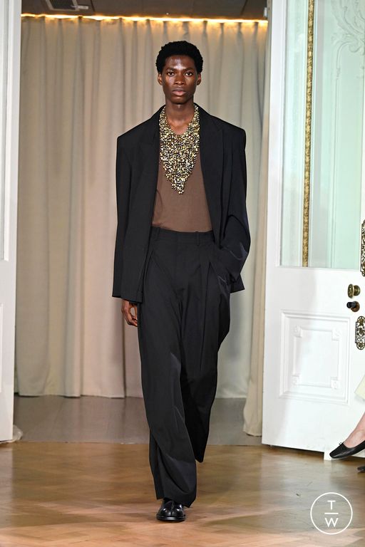 SS26 Nanushka Look 27