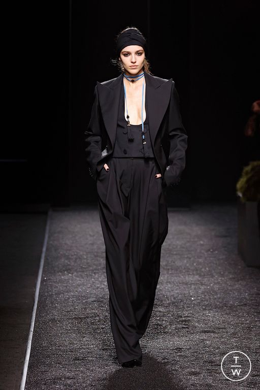 FW25 Nina Ricci Look 23