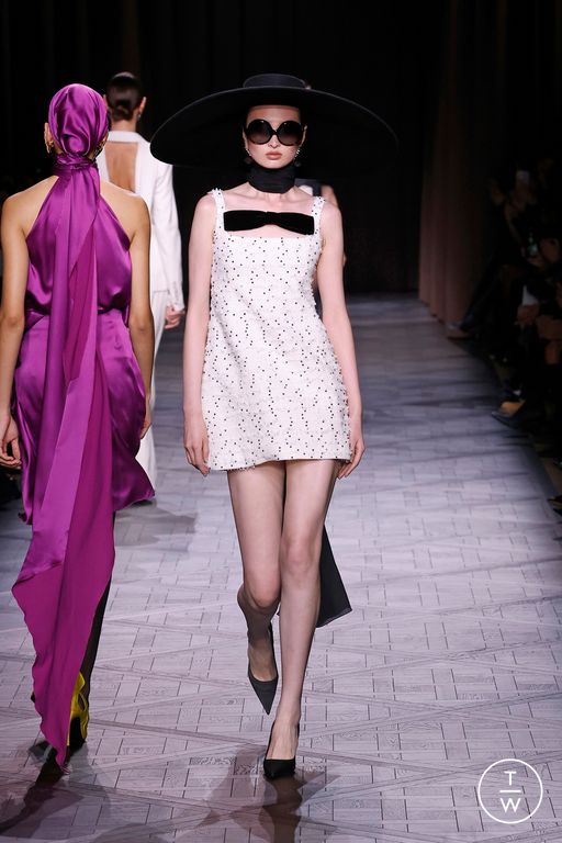 Spring-Summer 2025 Nina Ricci Look 10