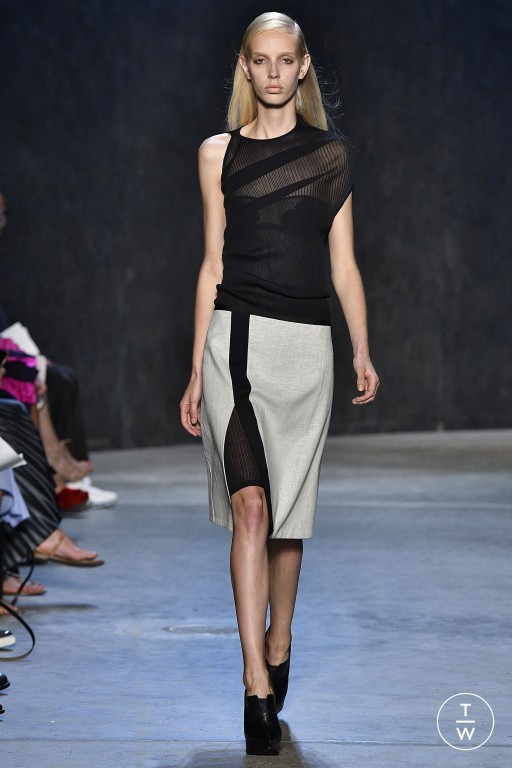 S/S 17 Narciso Rodriguez Look 4