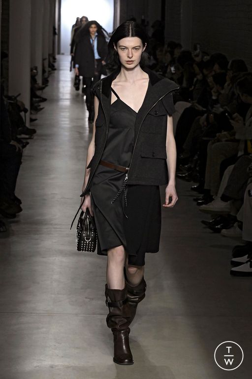 FW25 Onitsuka Tiger Look 19