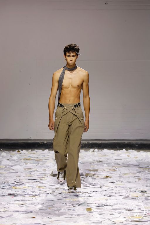 SS26 Oscar Ouyang Look 15