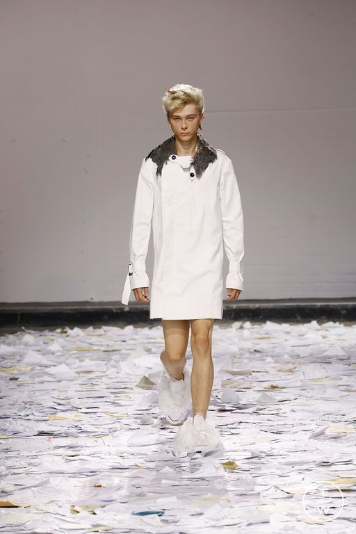 SS26 Oscar Ouyang Look 19