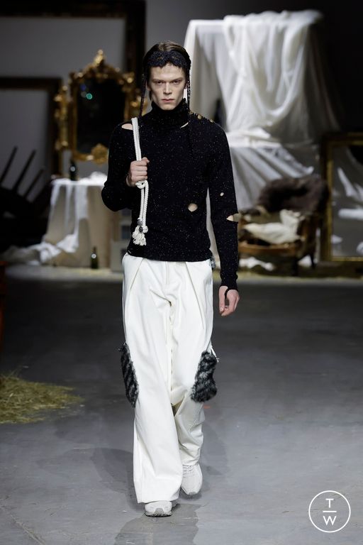 FW26 Oscar Ouyang Look 16