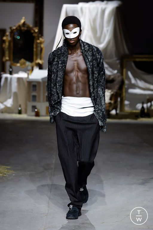 FW26 Oscar Ouyang Look 18