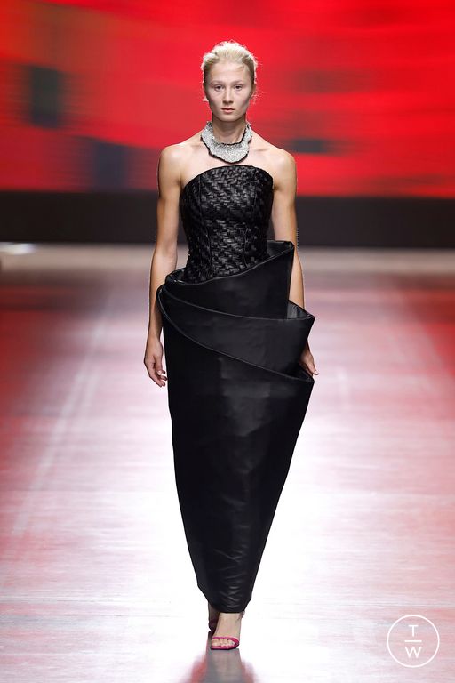 SS26 Phan Dang Hoang Look 3
