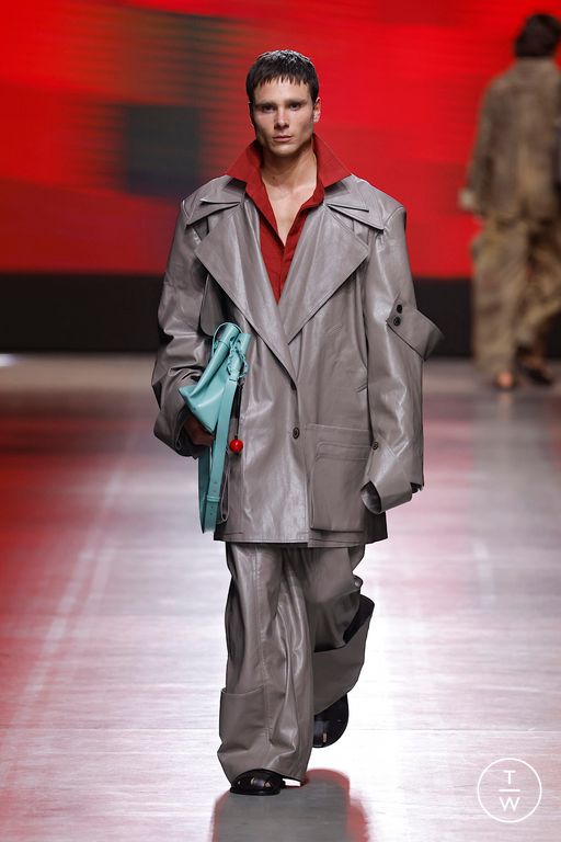 SS26 Phan Dang Hoang Look 28