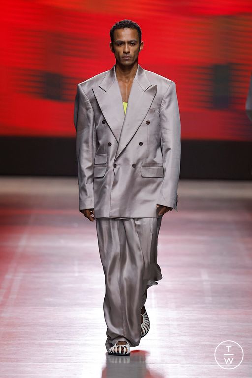 SS26 Phan Dang Hoang Look 30