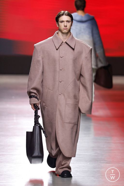 SS26 Phan Dang Hoang Look 40