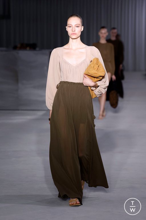 Spring-Summer 2025 Philosophy di Lorenzo Serafini Look 2