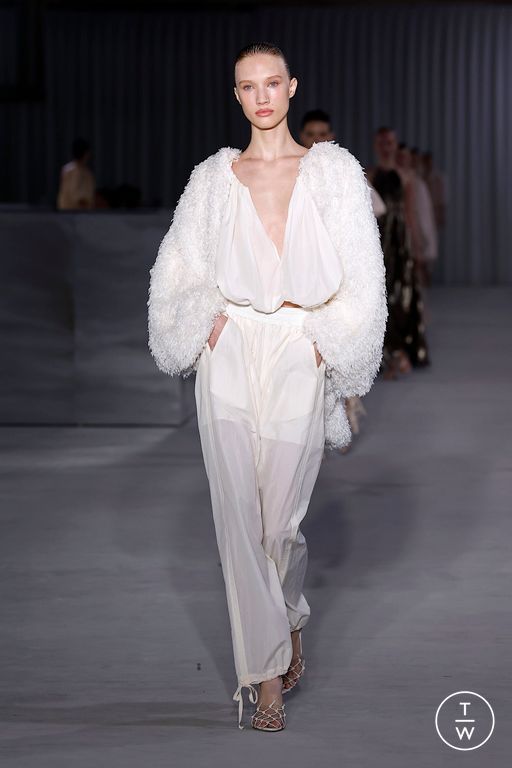 Spring-Summer 2025 Philosophy di Lorenzo Serafini Look 22