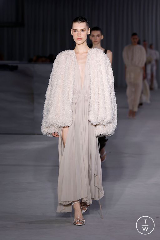 Spring-Summer 2025 Philosophy di Lorenzo Serafini Look 25