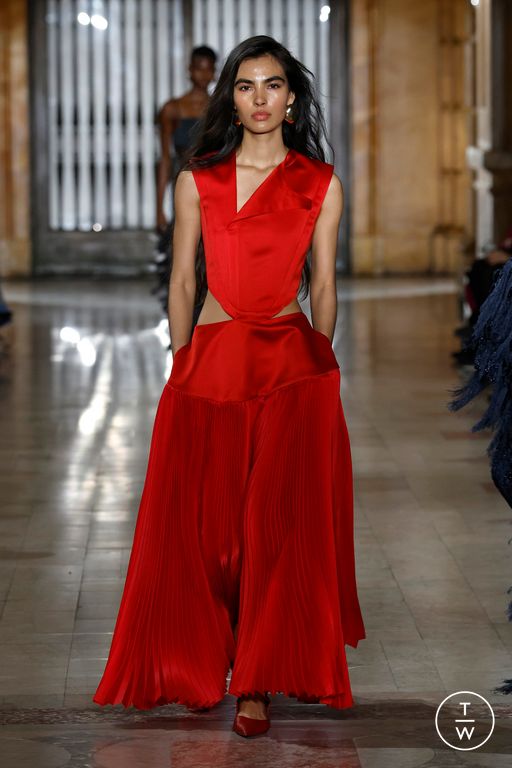 FW25 Prabal Gurung Look 39