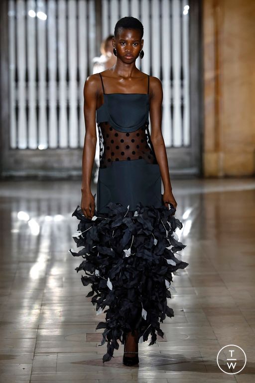 FW25 Prabal Gurung Look 40