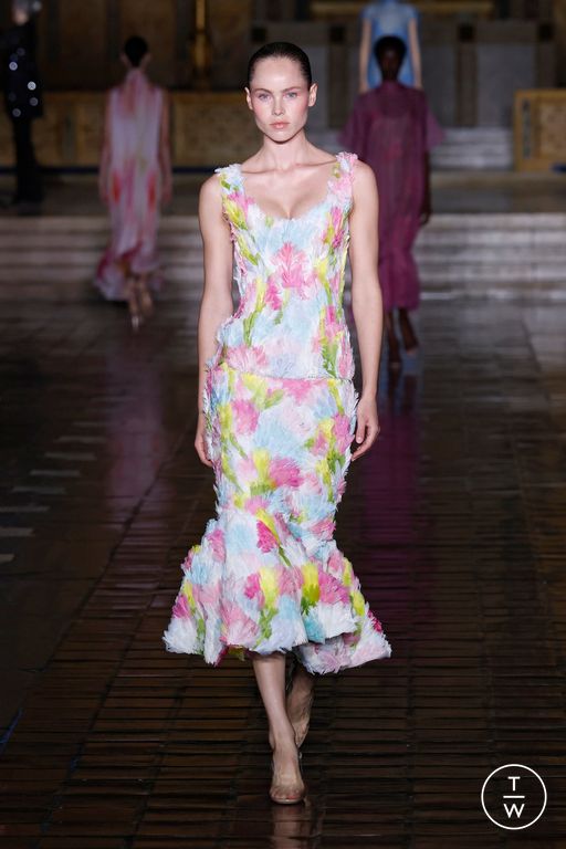 SS26 Prabal Gurung Look 21