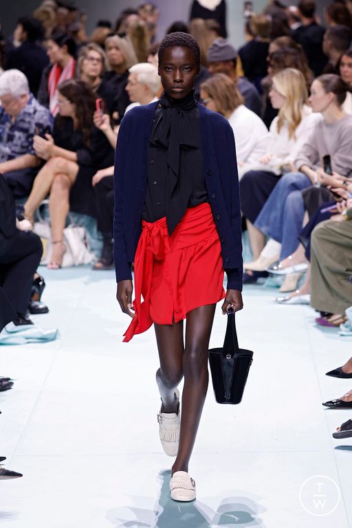 Spring-Summer 2025 Prada Look 37