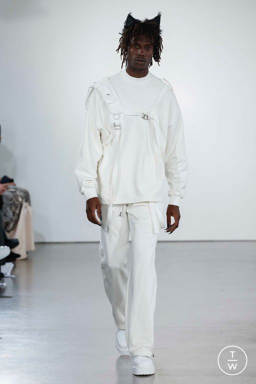 FW23 Private Policy Look 43