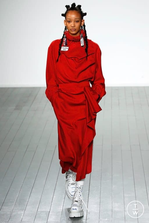 FW19 pushBUTTON Look 24
