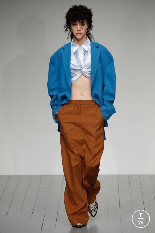 SS19 pushBUTTON Look 9