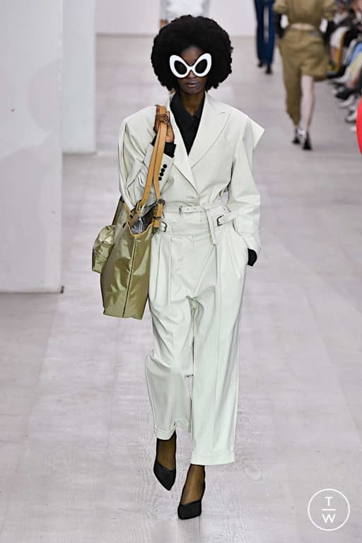 SS20 pushBUTTON Look 19