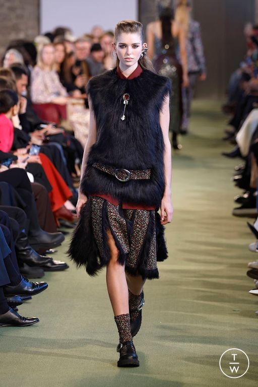 FW25 Rabanne Look 23