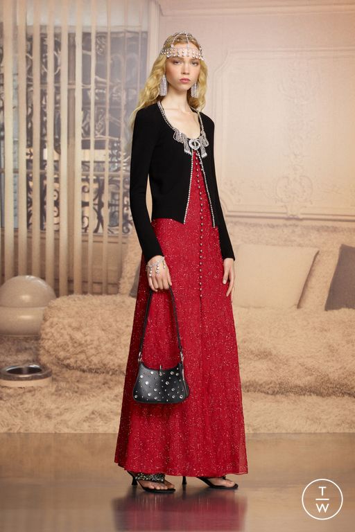 RS 26 Rabanne Look 17