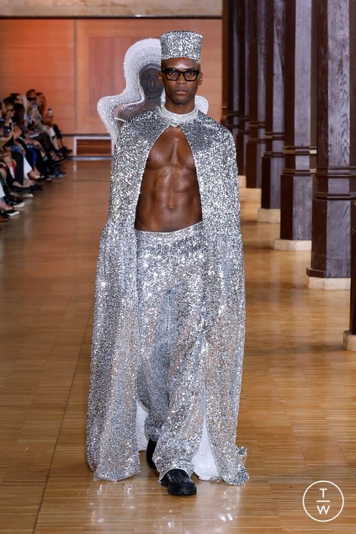 FW24 Rahul Mishra Look 10