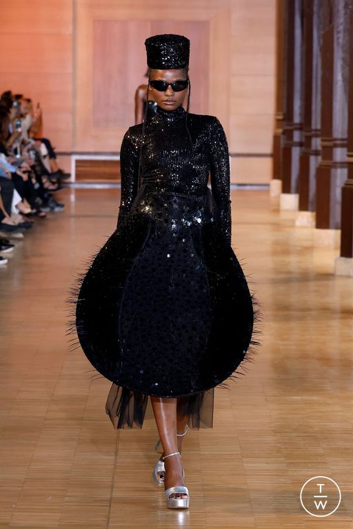 FW24 Rahul Mishra Look 31
