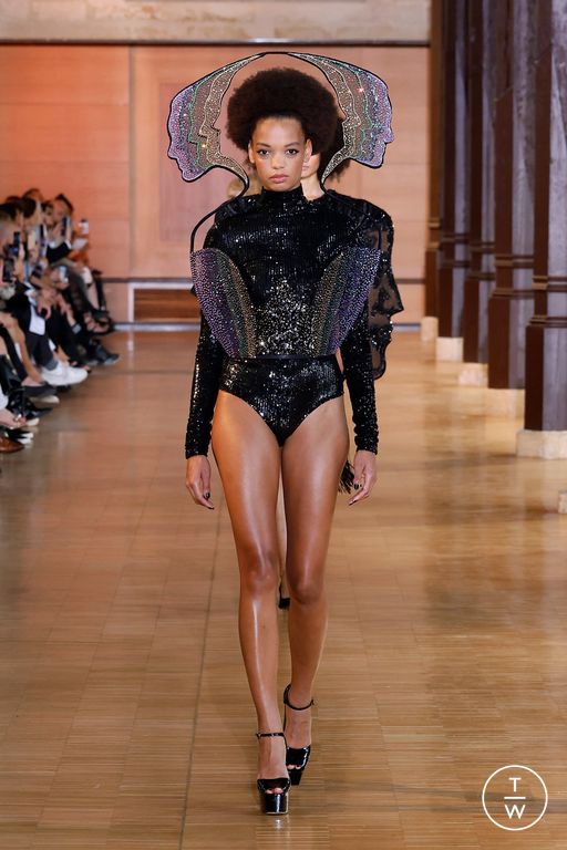 FW24 Rahul Mishra Look 55