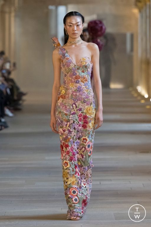 FW25 Rahul Mishra Look 10