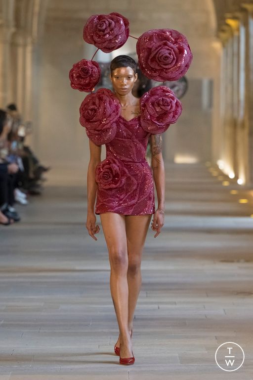 FW25 Rahul Mishra Look 11
