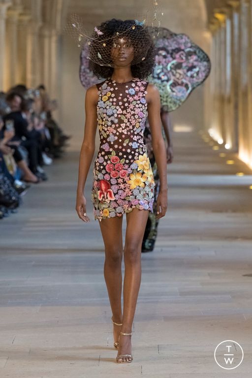 FW25 Rahul Mishra Look 12