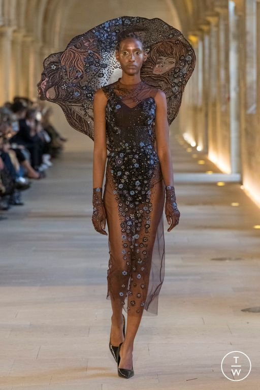 FW25 Rahul Mishra Look 18