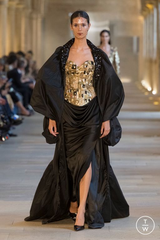 FW25 Rahul Mishra Look 22