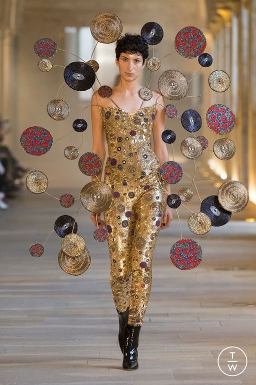 FW25 Rahul Mishra Look 26