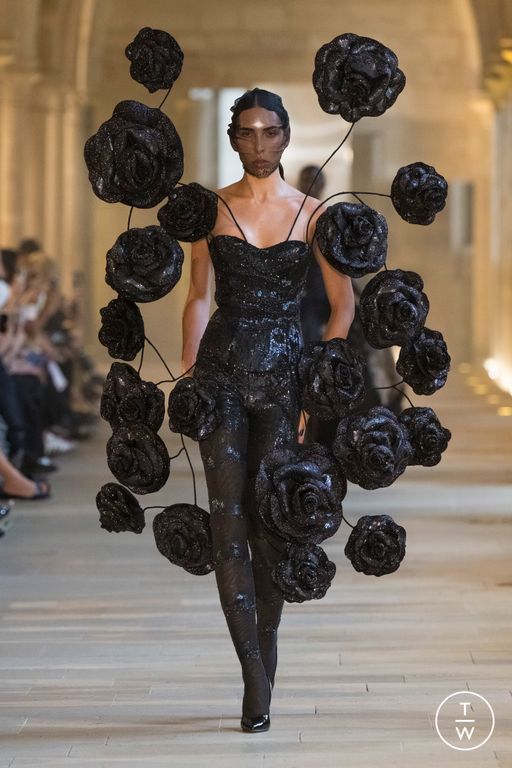 FW25 Rahul Mishra Look 34