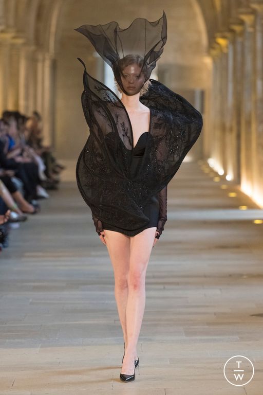 FW25 Rahul Mishra Look 37