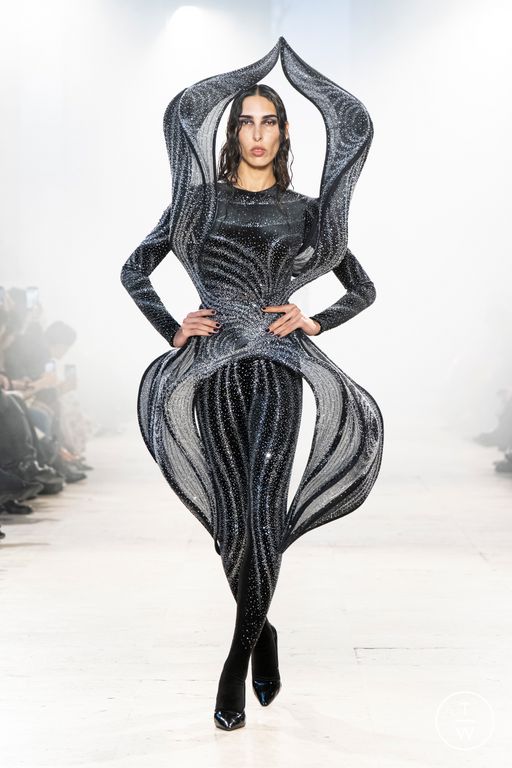 SS26 Rahul Mishra Look 5