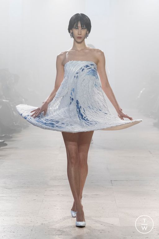 SS26 Rahul Mishra Look 17