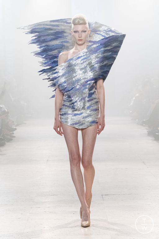 SS26 Rahul Mishra Look 20