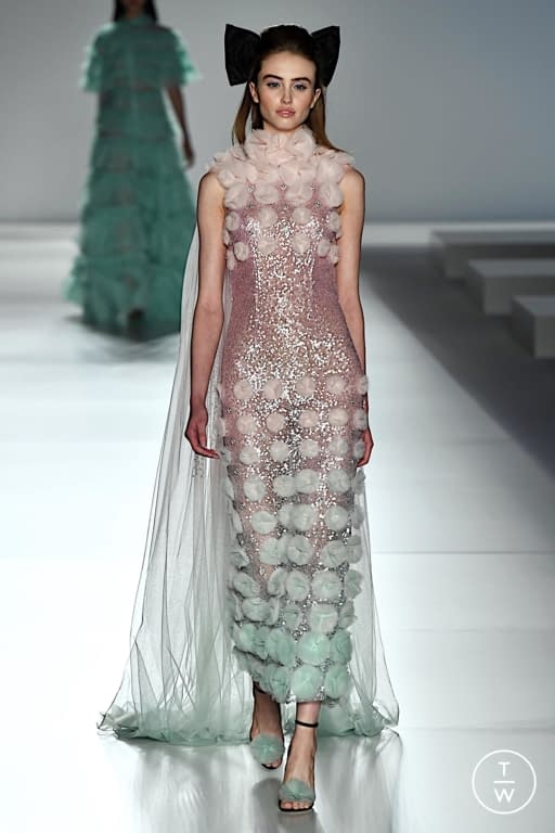 SS20 Ralph & Russo Look 1