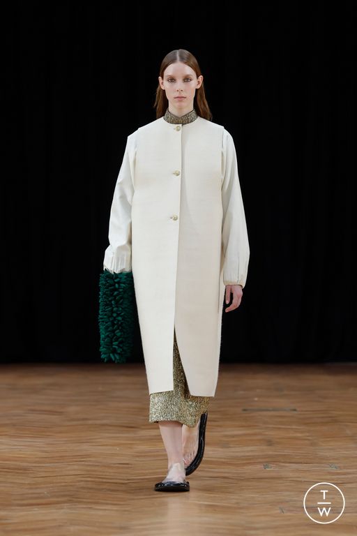 FW26 Raw Mango Look 18