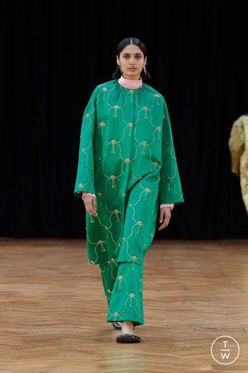 FW26 Raw Mango Look 27