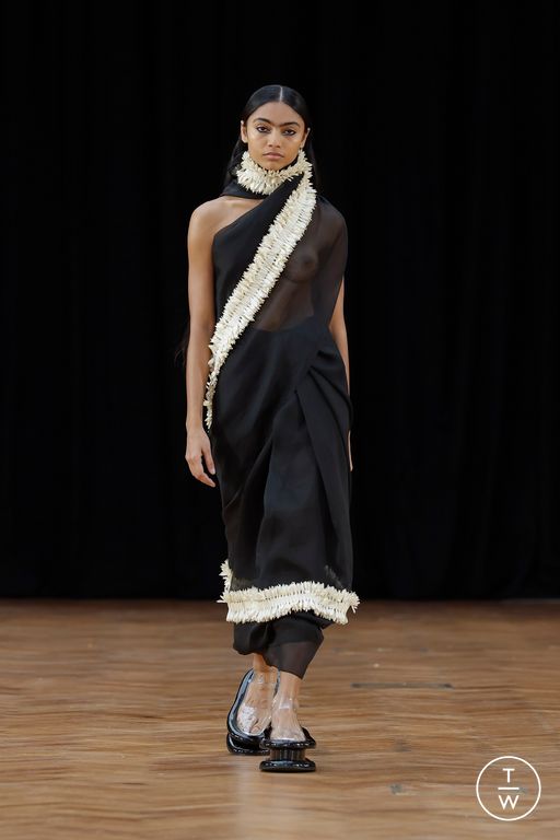 FW26 Raw Mango Look 30