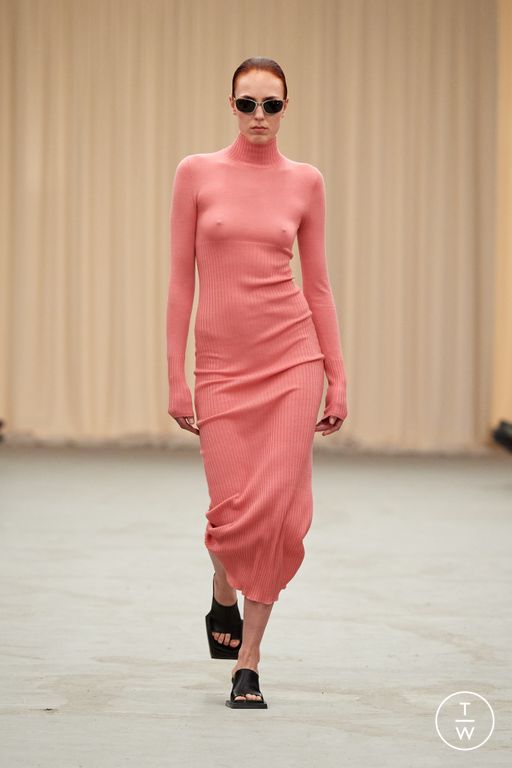FW23 REMAIN Look 13