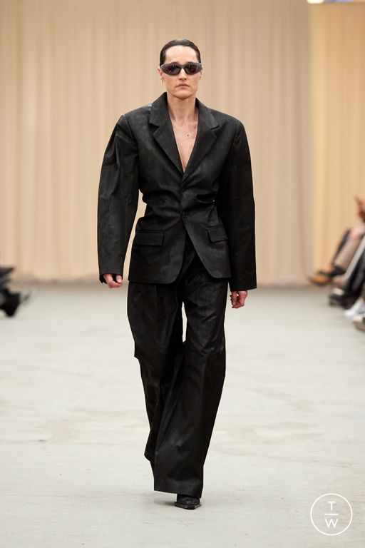 FW23 REMAIN Look 19