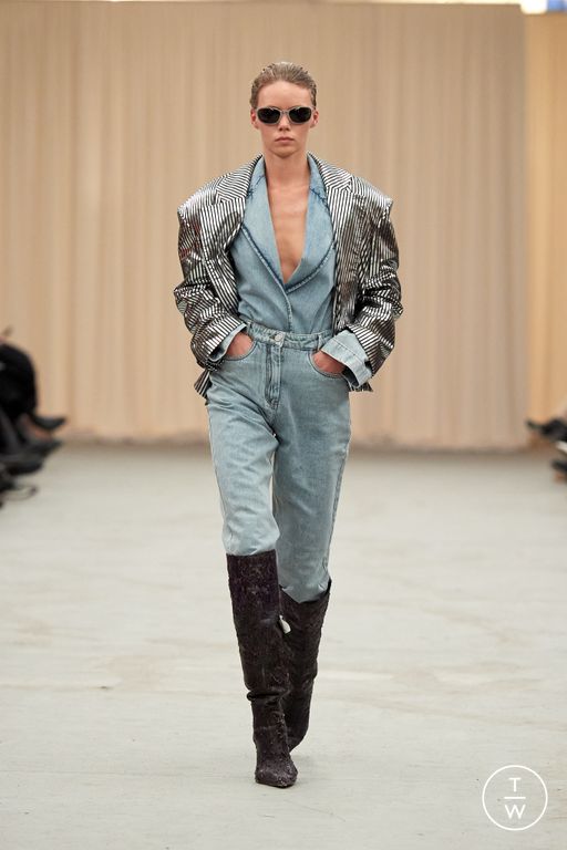 FW23 REMAIN Look 31
