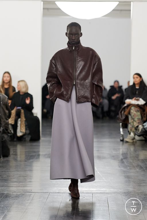 FW24 REMAIN Look 29